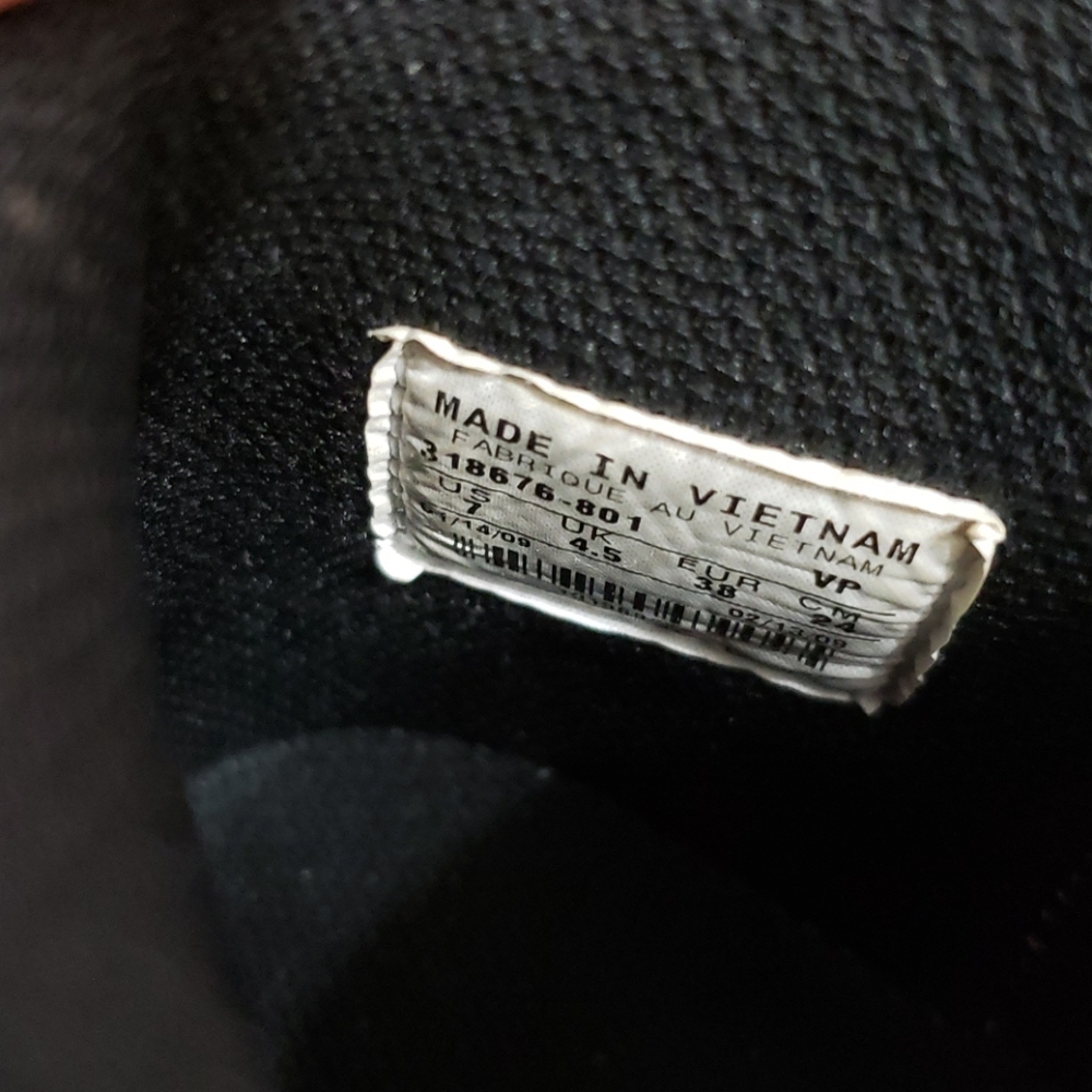 Nike Women’s High-Top Sneakers in Pink, Black & White - Picture 8 of 8
